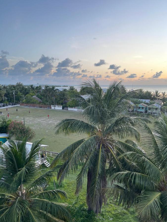 Caye Caulker Beach Hotel Bagian luar foto